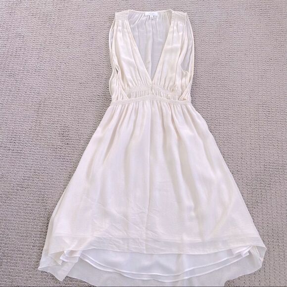 Aritzia Wilfred Silk Georgette Plunge Mini Dress XXS - Cream - Picture 1 of 8